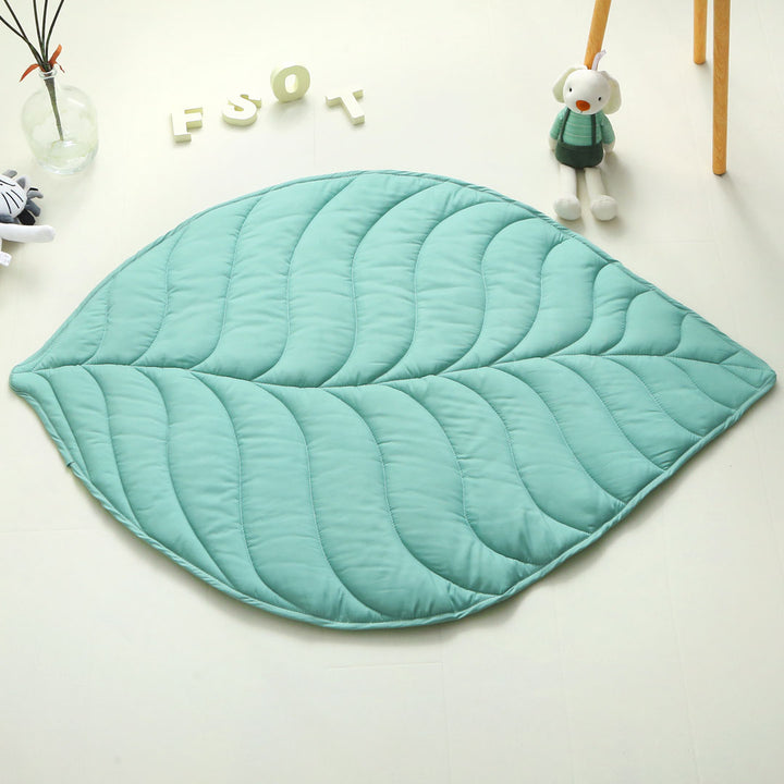 Chervil Leaves Baby Playmat, Size 143-105 cm