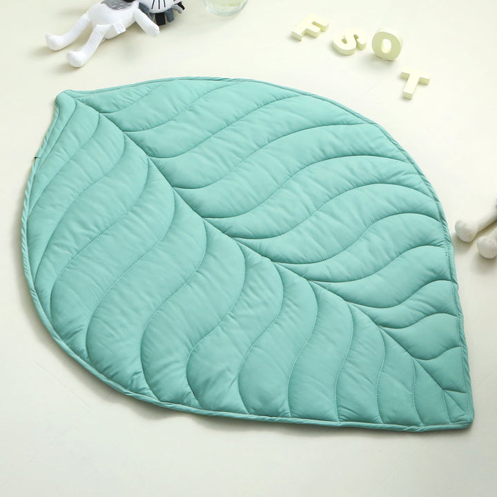 Chervil Leaves Baby Playmat, Size 143-105 cm front