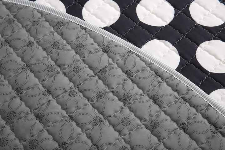 Dottie round Baby Play mat - 150 cm diameter Backside View