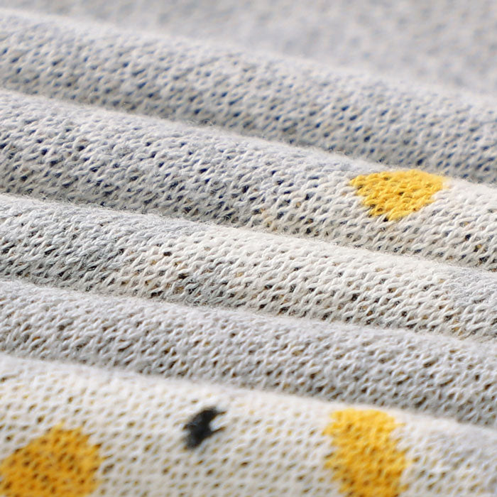 Giraffe Knitted Cotton Baby Blanket Close up 2