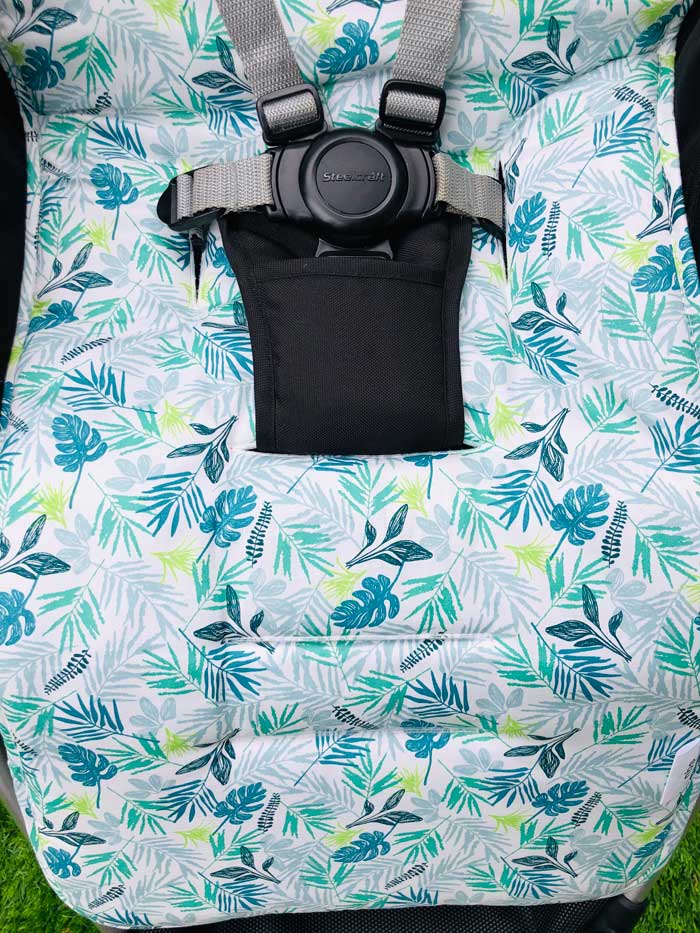 Leaves Reversible Universal Pram Liner Close up