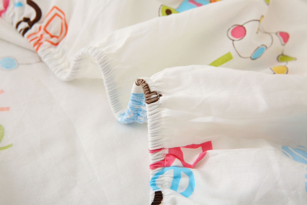 Animals Baby Fitted Cot Sheet Closeup 1
