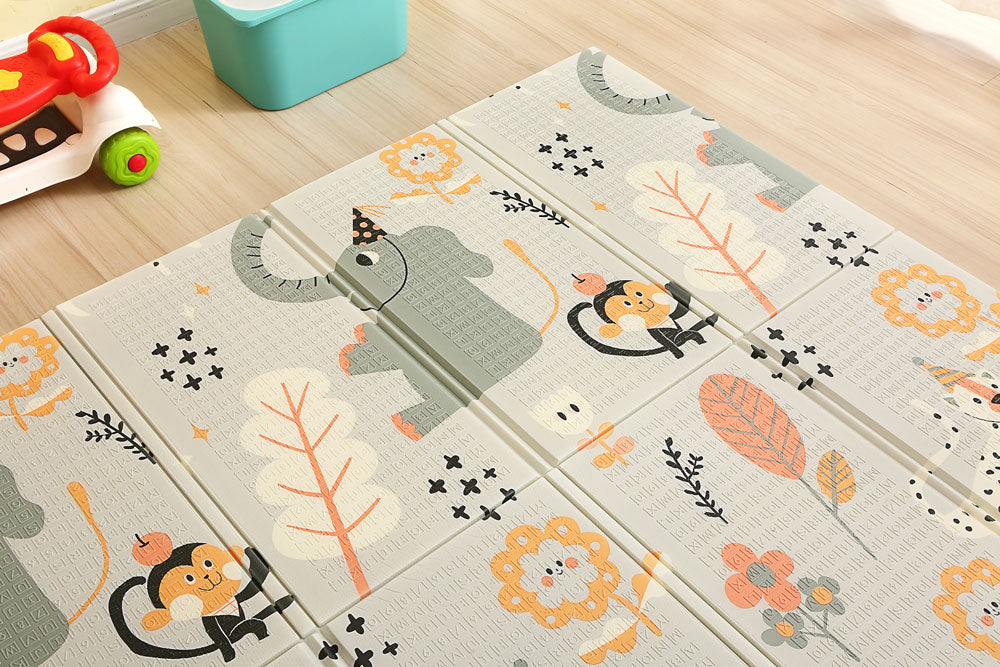 Harlowe Chevron Reversible Baby Play Mat - Size 150x200 cm Closeup