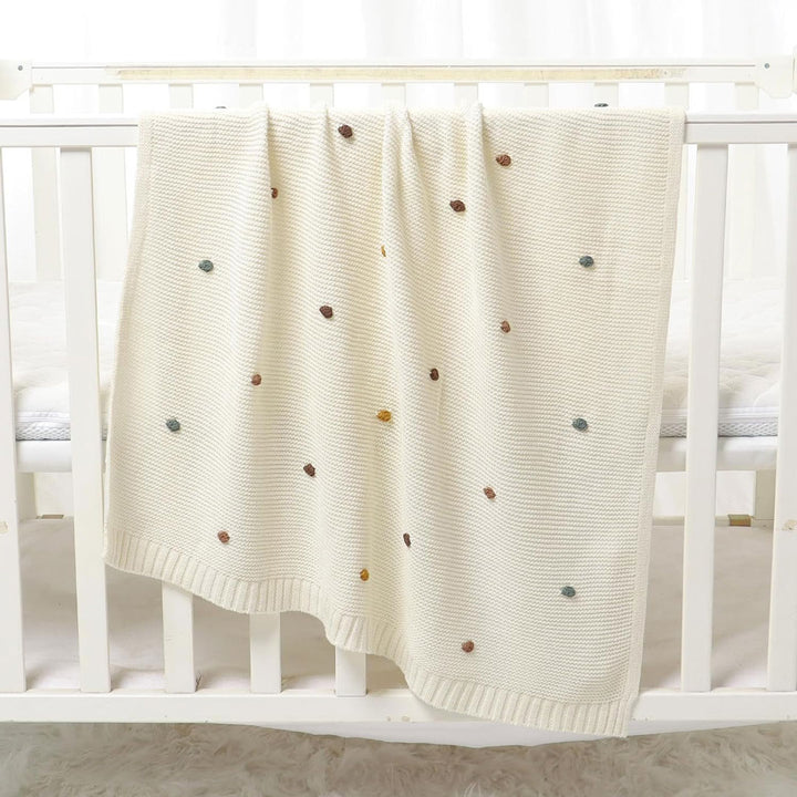 Kyrie Knitted Baby Blanket. Size 90x70 cm front 4