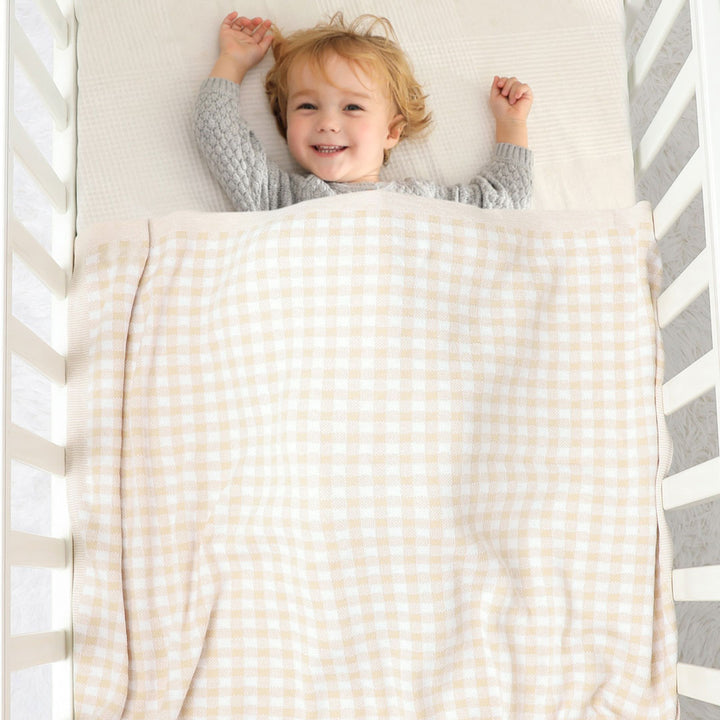 Luca-Baby-Blanket-with-baby