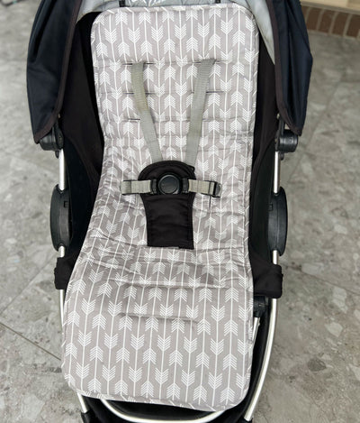 Grey Arrows Reversible Pram Liner Front 1