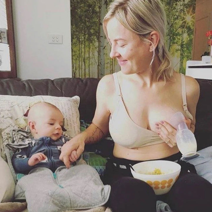 Haakaa Silicone Breast Pump 150 ml with mum & baby